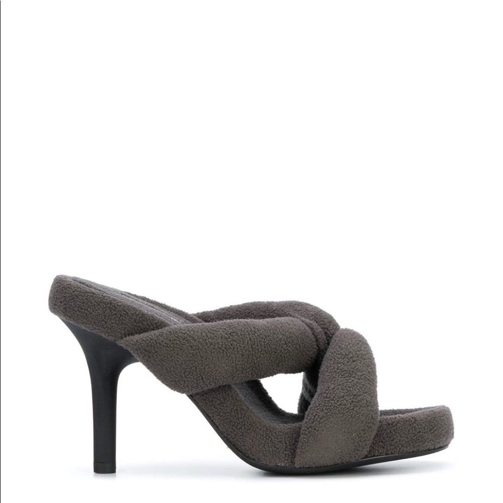 Yeezy Season 7 Graphite fleece twist mule